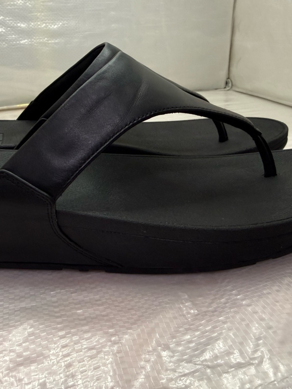 FitFlop Black Leather Thong Sandals - Picture 7 of 11